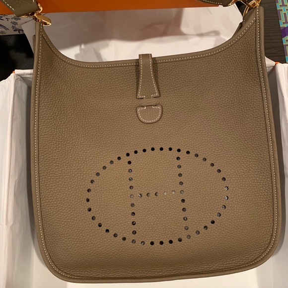 Hermès Evelyne PM etoupe with Gold hardware NEW - Picture 2 of 14